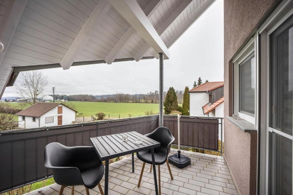 Ferienwohnung Im Gruenen, 10 Km Rv, 30 Km Bodensee, Kueche Bad Balkon Wolpertswende Buitenkant foto